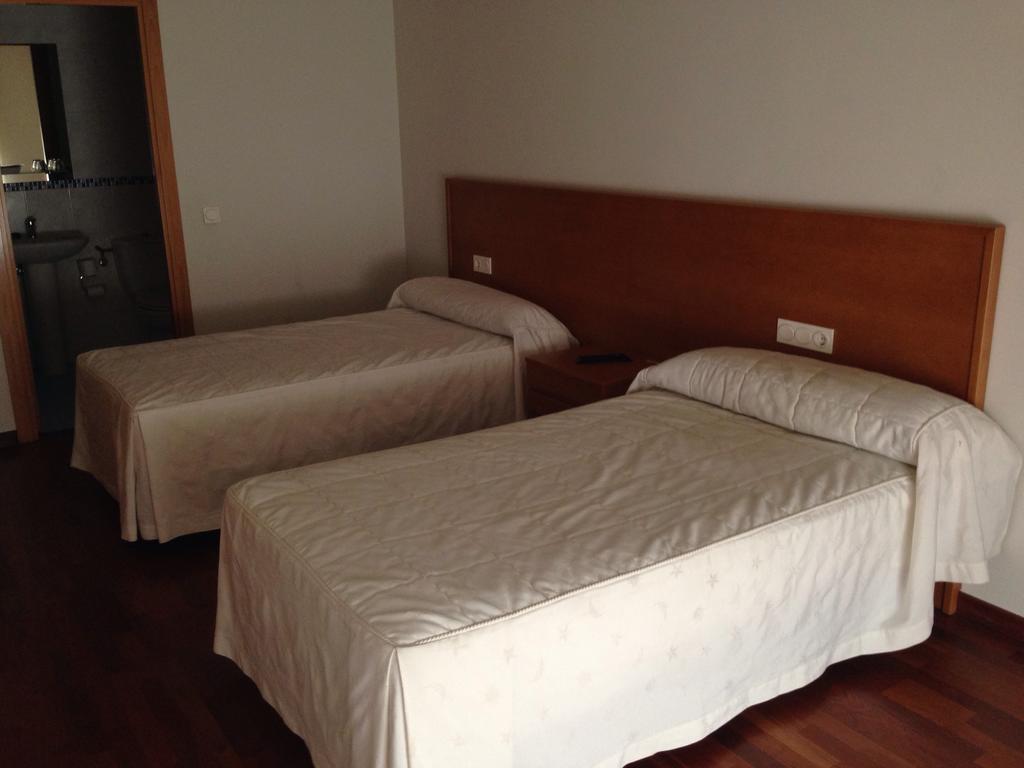 זמורה Hostal El Poligono חדר תמונה