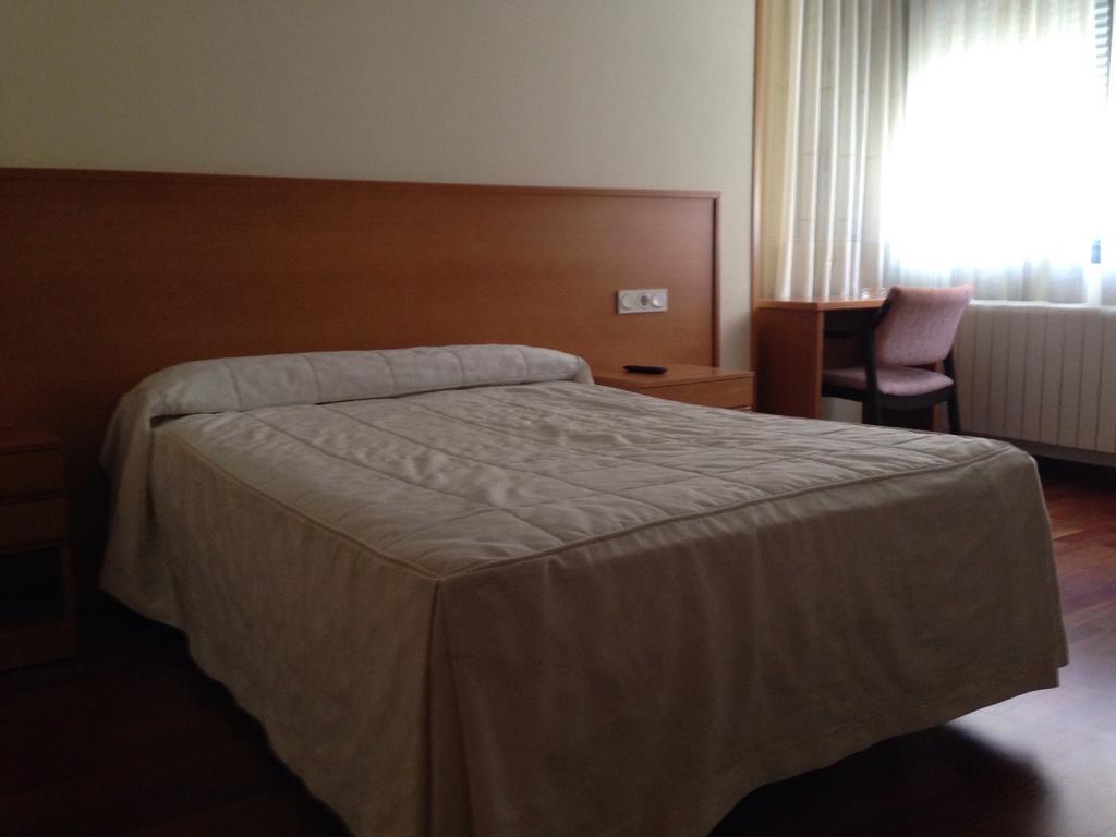 זמורה Hostal El Poligono חדר תמונה
