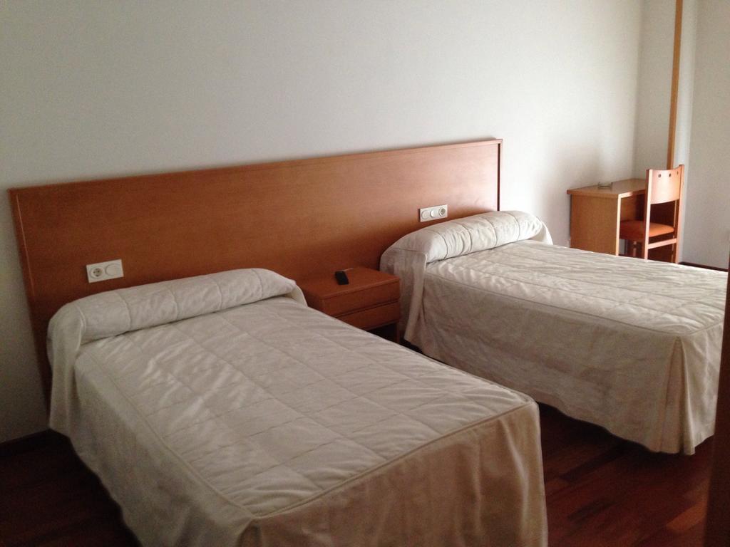 זמורה Hostal El Poligono חדר תמונה