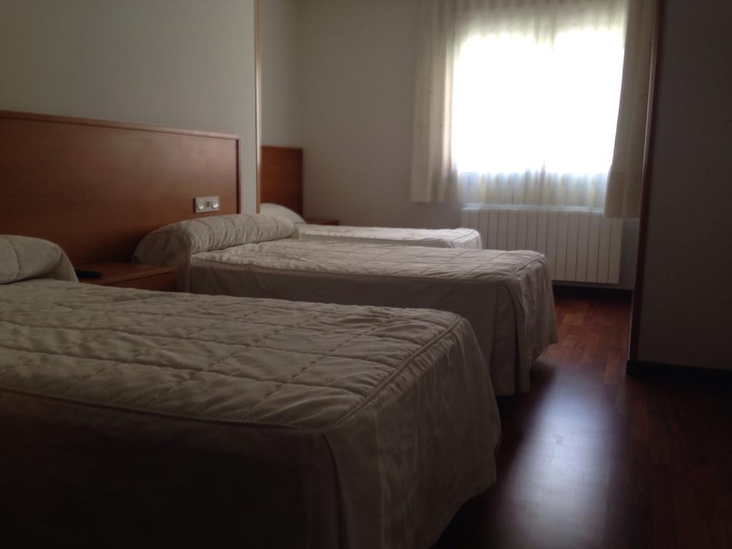 זמורה Hostal El Poligono חדר תמונה