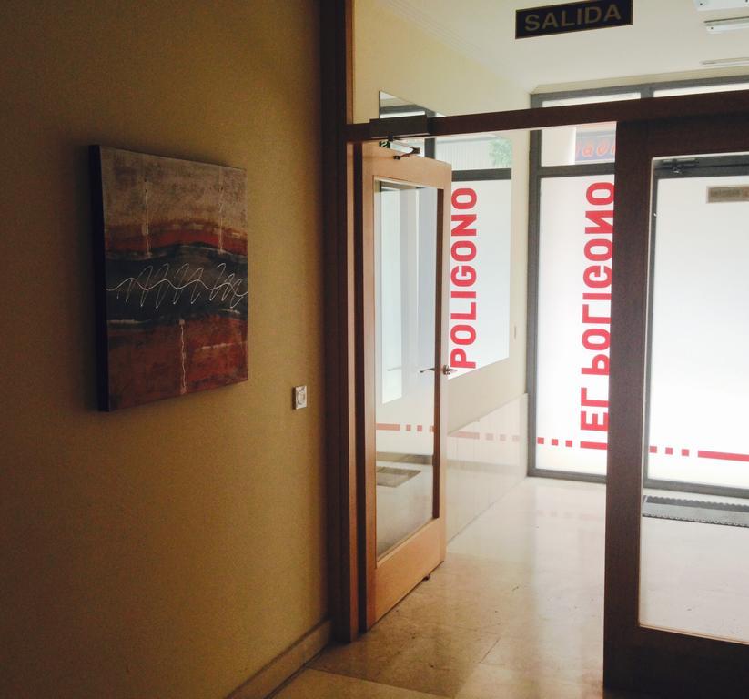 זמורה Hostal El Poligono מראה חיצוני תמונה