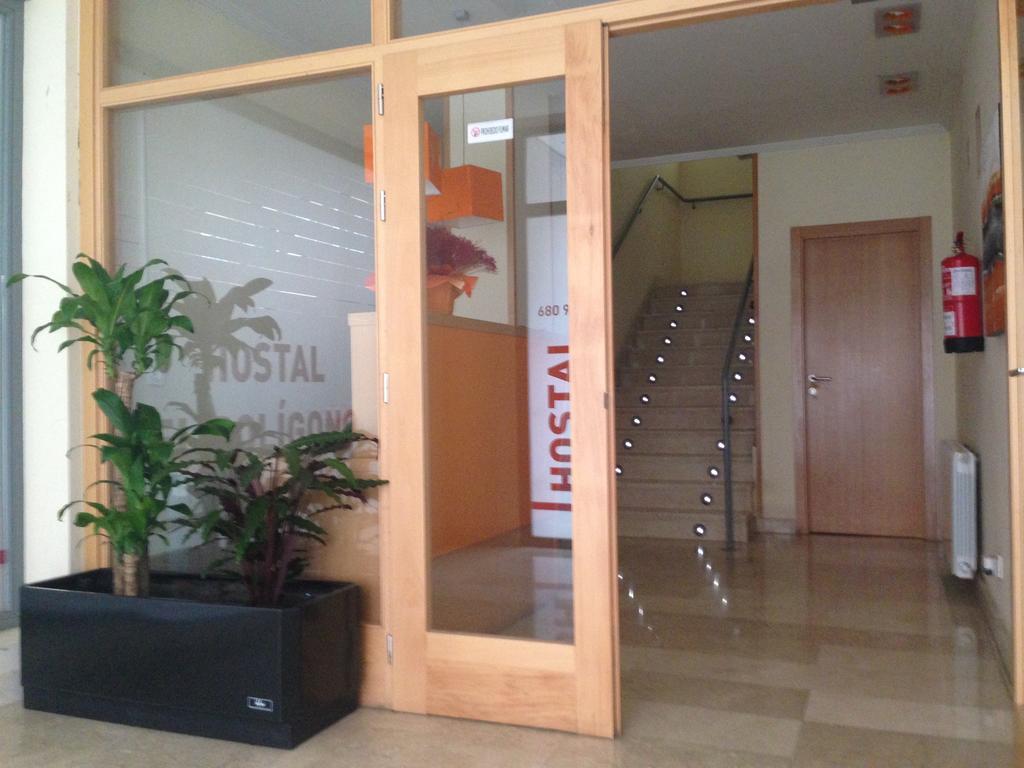 זמורה Hostal El Poligono מראה חיצוני תמונה