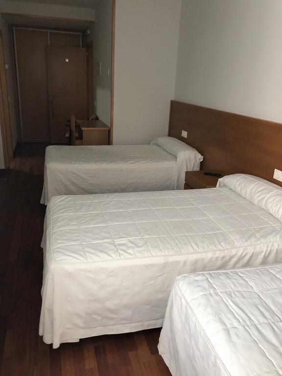 זמורה Hostal El Poligono מראה חיצוני תמונה